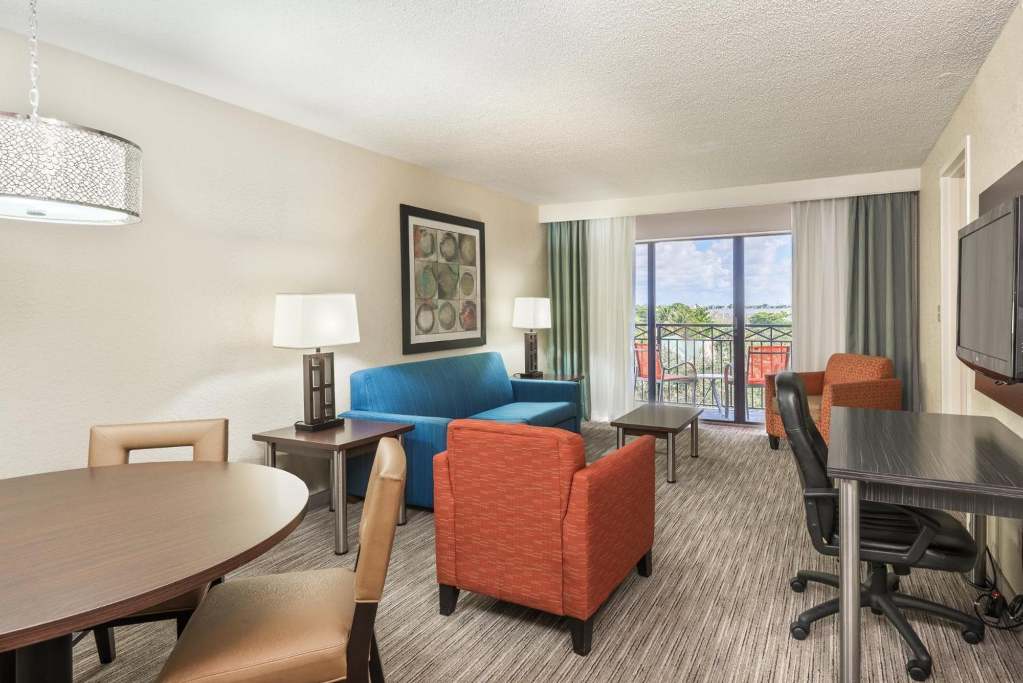 Holiday Inn Express Hotel & Suites Ft. Lauderdale-Plantation By Ihg Exteriör bild